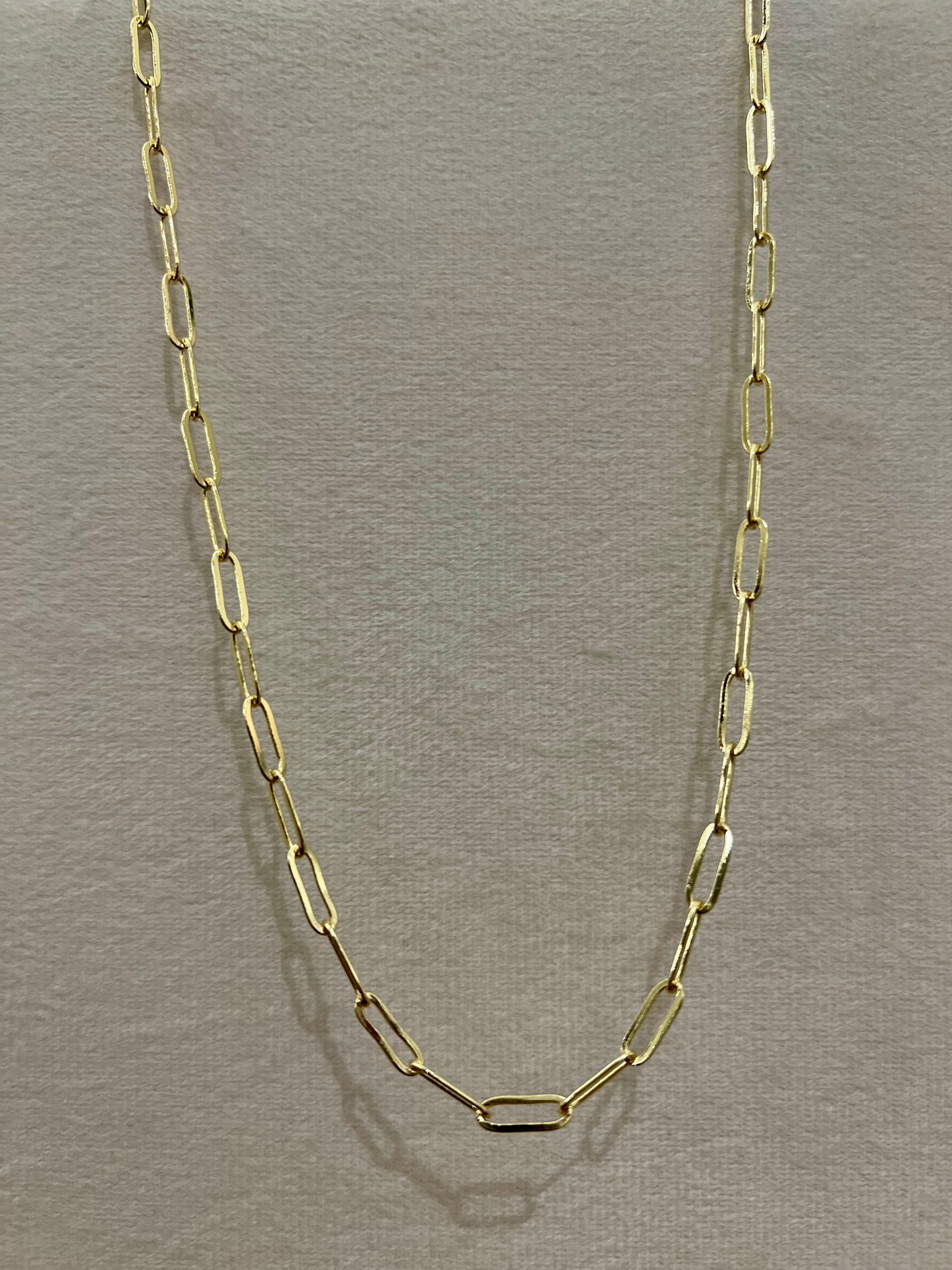 Cuello paper click Gold rodinado