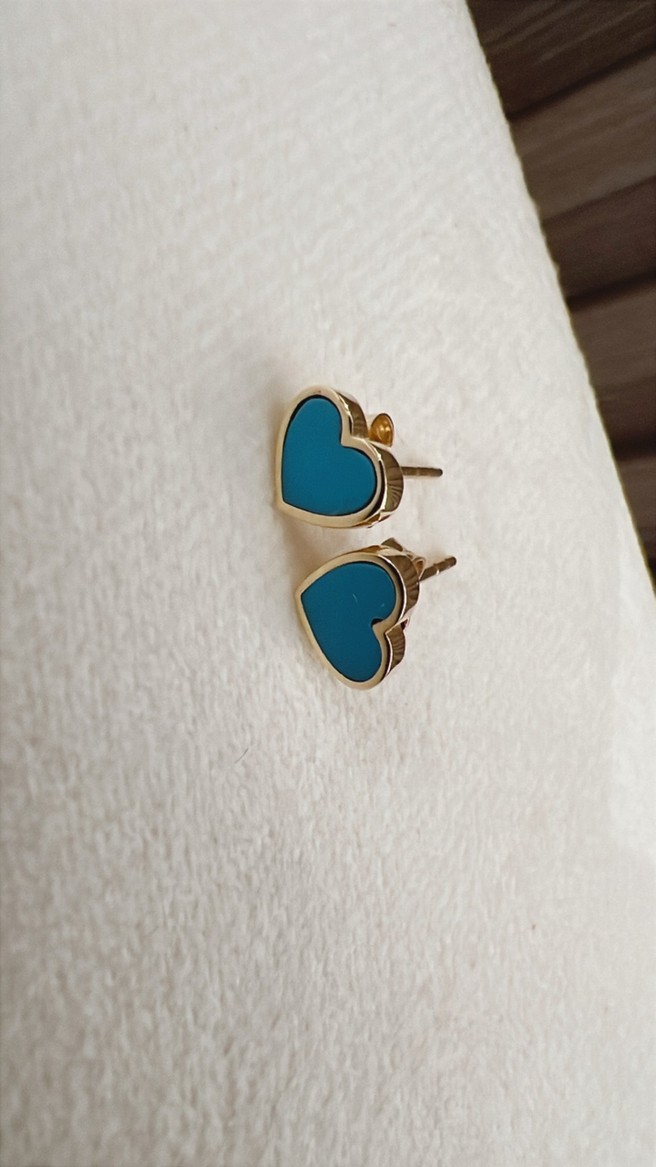 Aretes Corazón Turquesa en Oro 18K