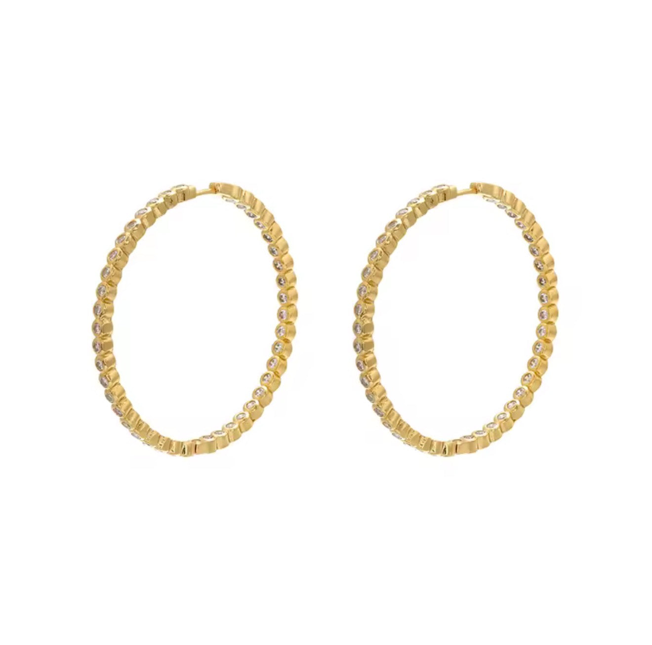 Argollas medianas rodinadas con baño de oro y Cz