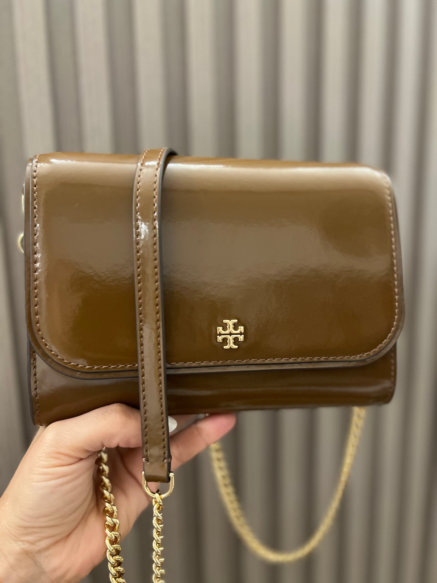Tory Burch Emerson Chain Wallet