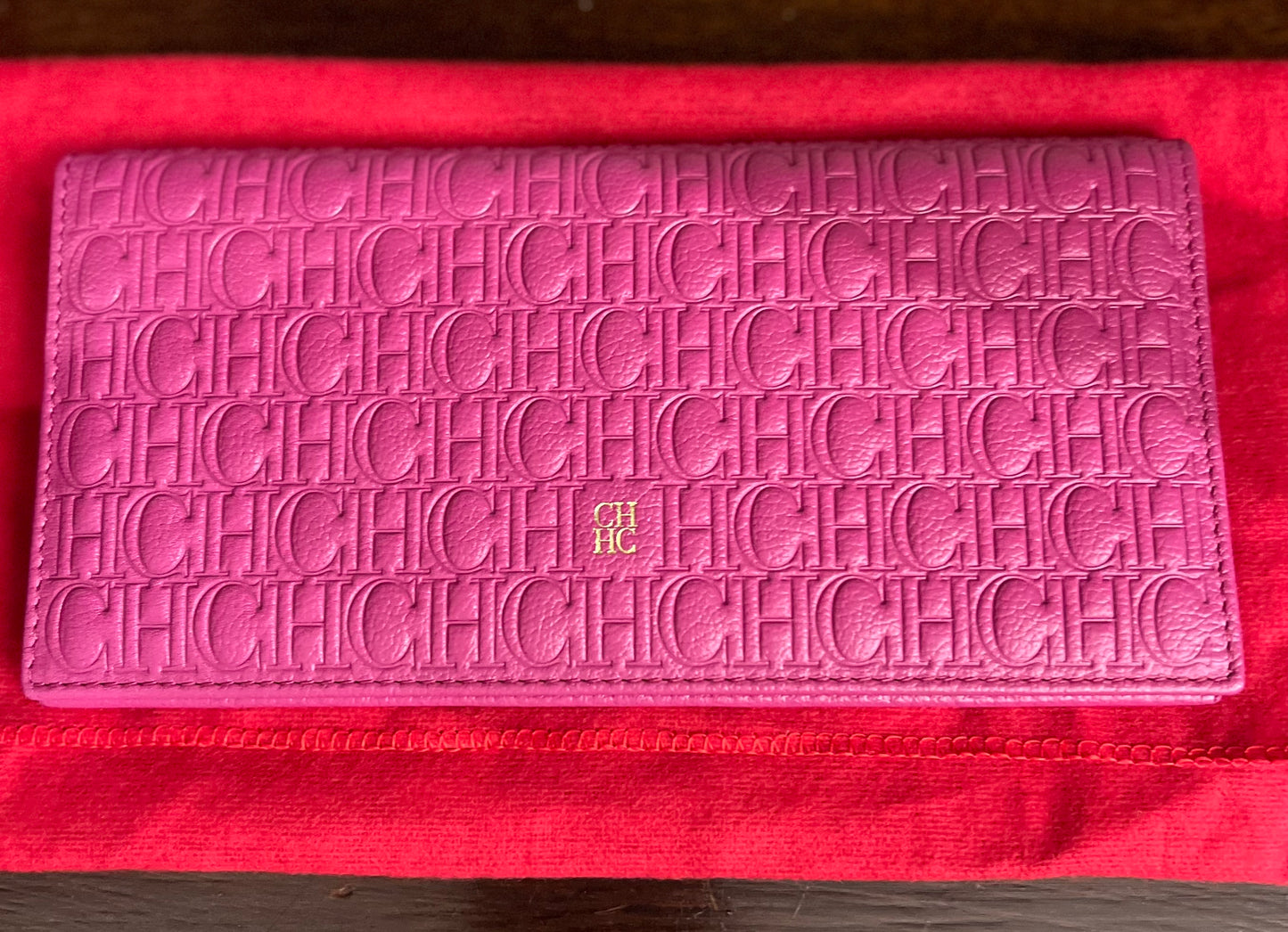 Wallet Carolina Herrera iniciales CH rosa