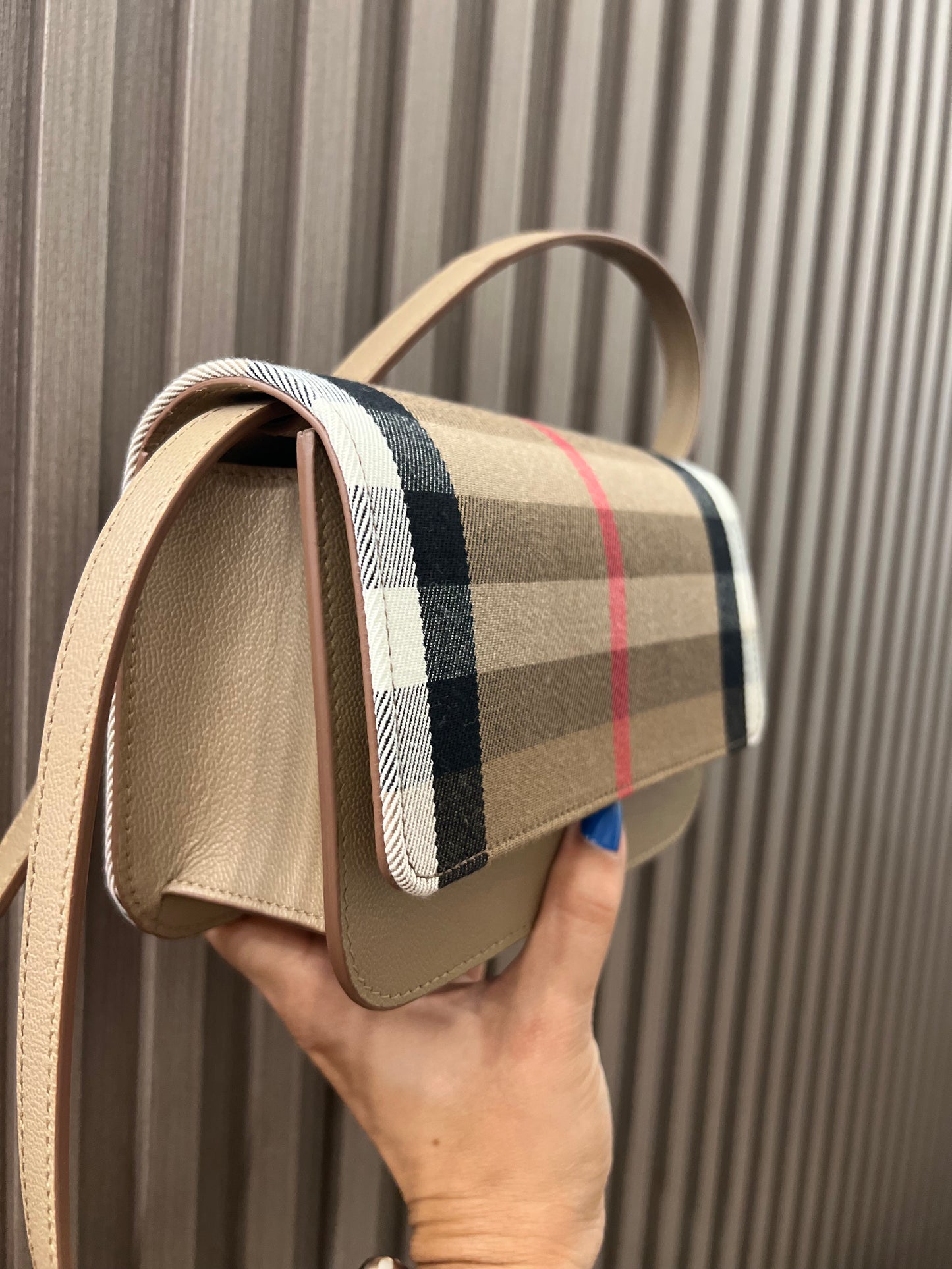 Burberry Madison Chestnut Beige
