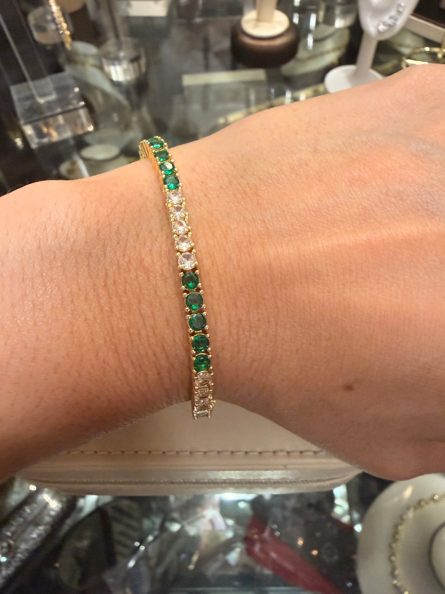 Tennis bracelet green & zirconias