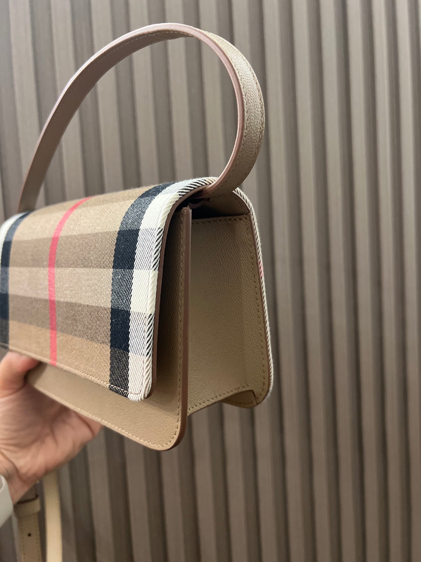 Burberry Madison Chestnut Beige