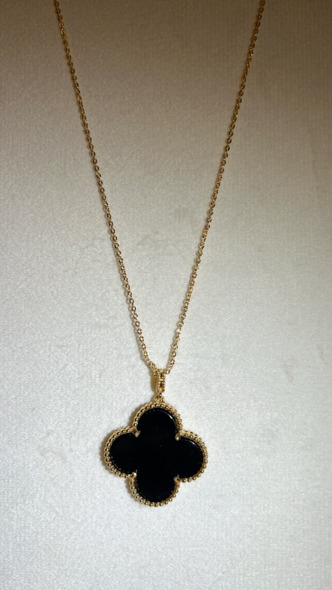 Cuello rodinado con digel de flor black grande