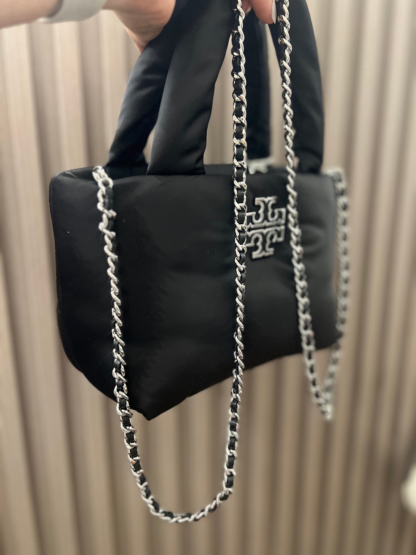 Bolso Tory Burch Britten Nylon Puffy Mini Tote