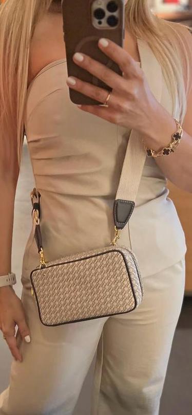 Carolina Herrera Shopping Crossbody Caracas