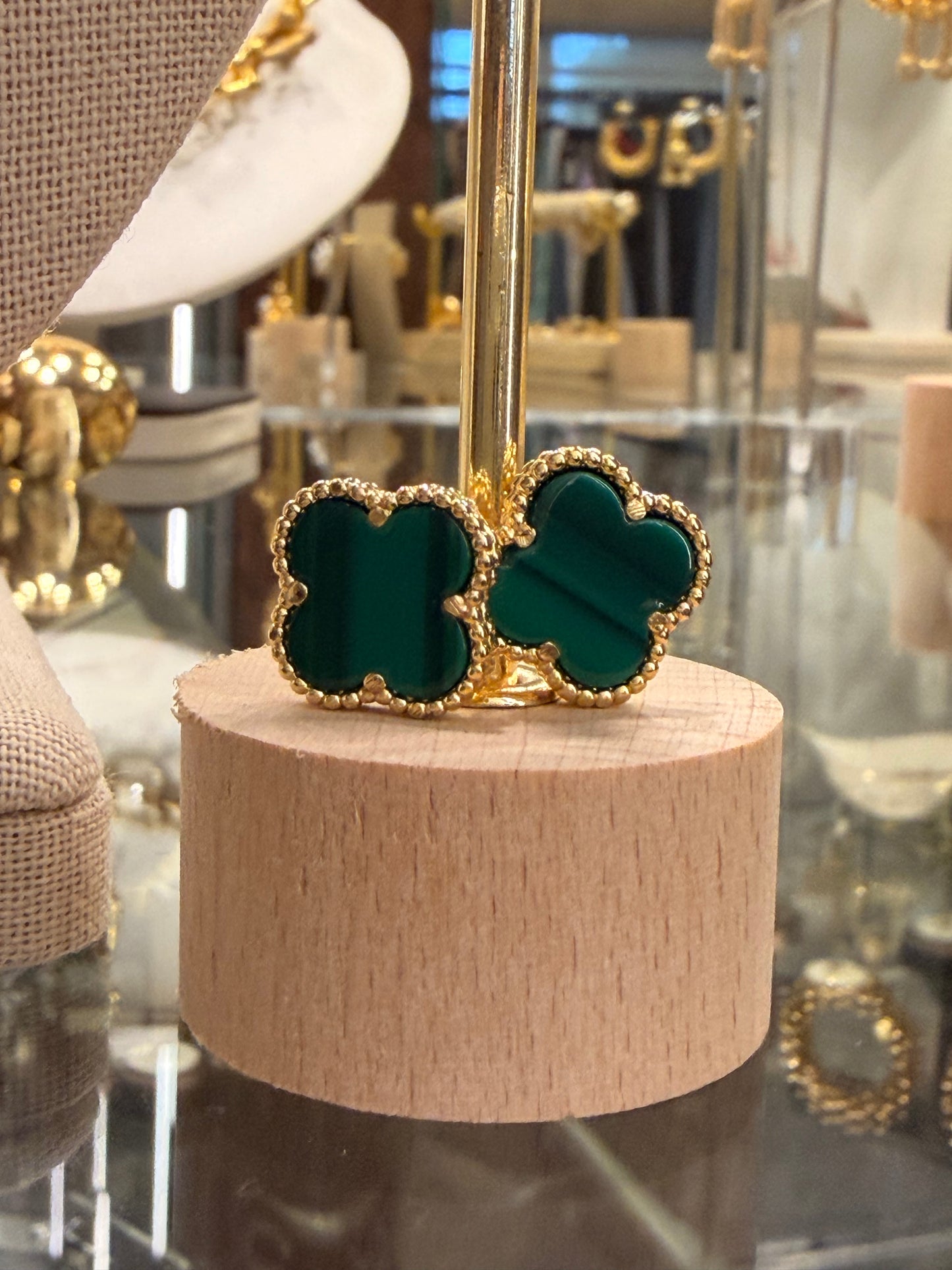 Set cuello y aretes malaquita green rodinado