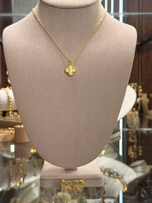 Set cadena y aretes flor Gold rodinado