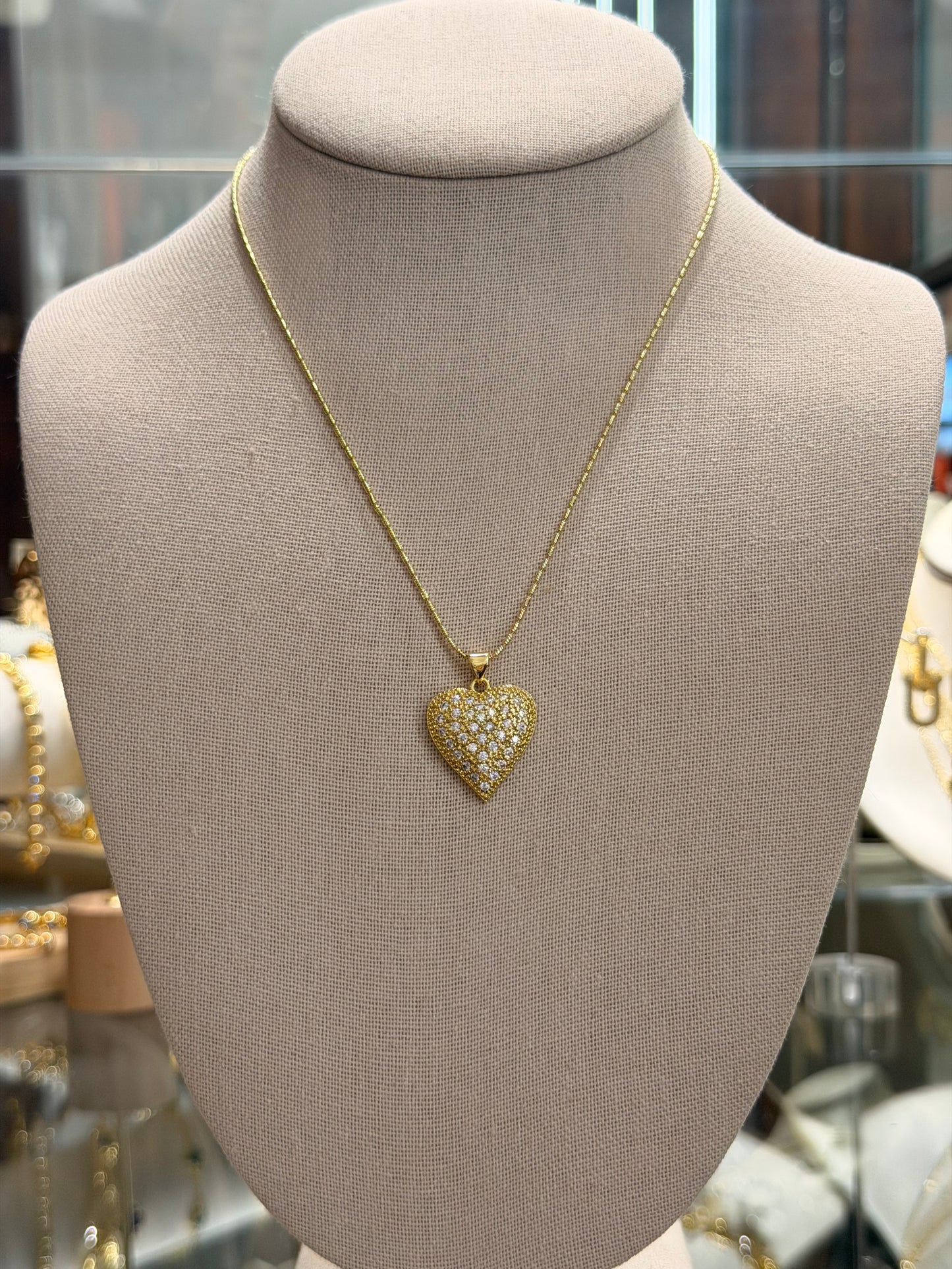 Cuello de corazón con Cz rodinado