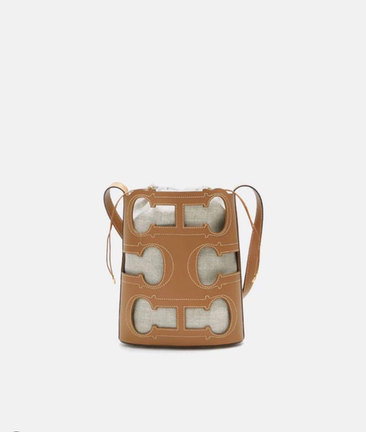 Pre Order Bolso Carolina Doma Insignia Cut Out