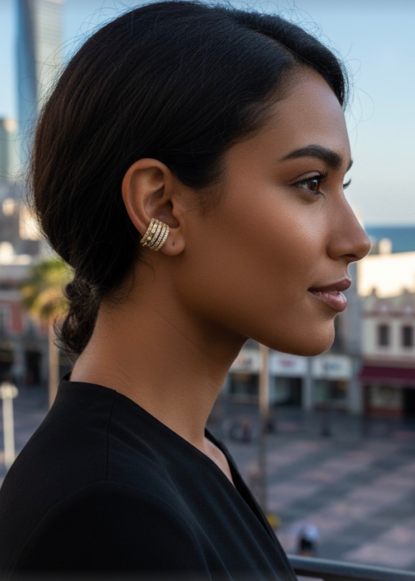 Ear Cuff rodinados con perlitas y oro Golffield