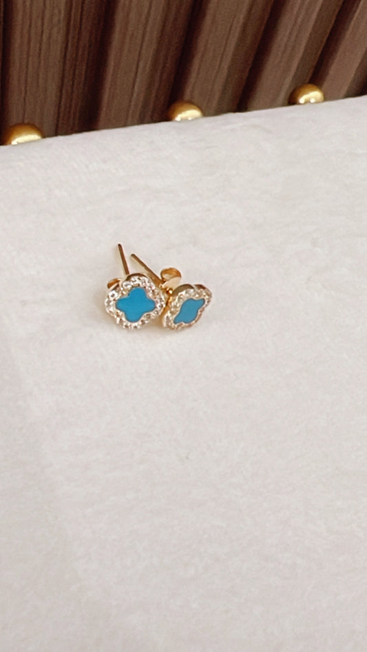 Aretes de Flor Turquesa en Oro 18K