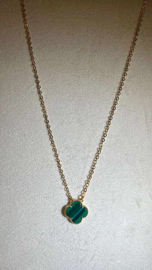 Cuello rodinado Gold  con digel del flor green
