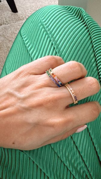 Anillo de Baguettes de Colores