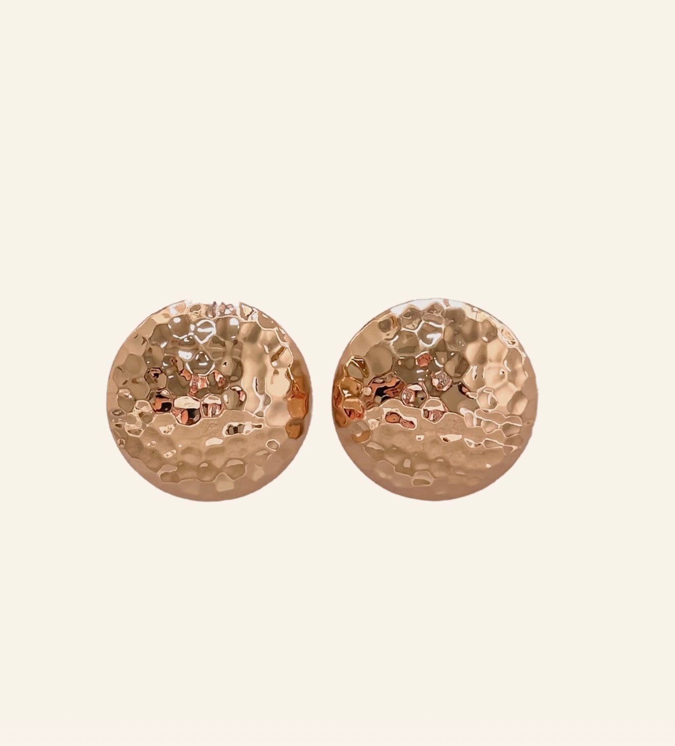 Aretes redondos rodinados con diseño oro Goldfilled