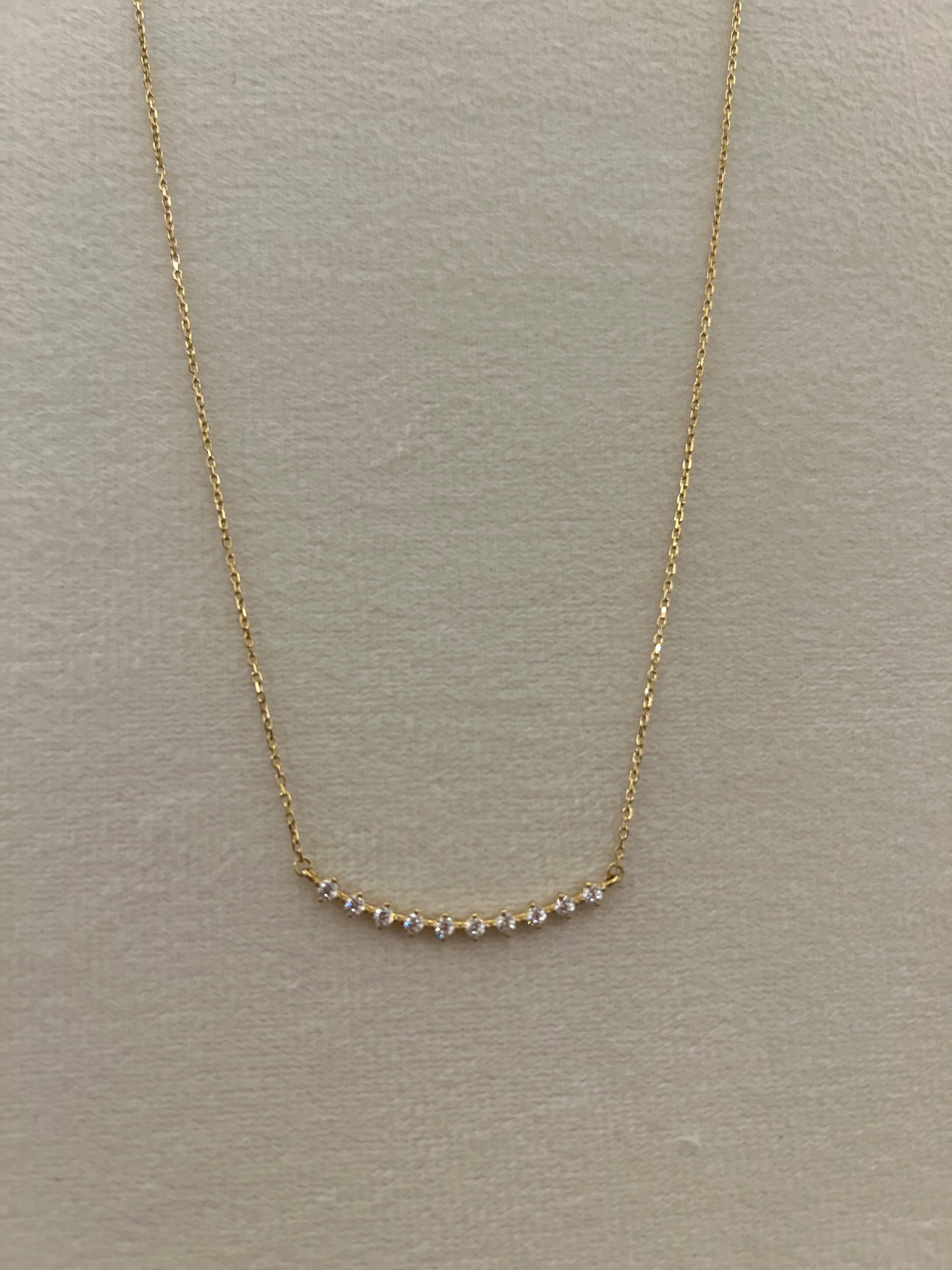 Cadena de Oro con Circones Lineales
