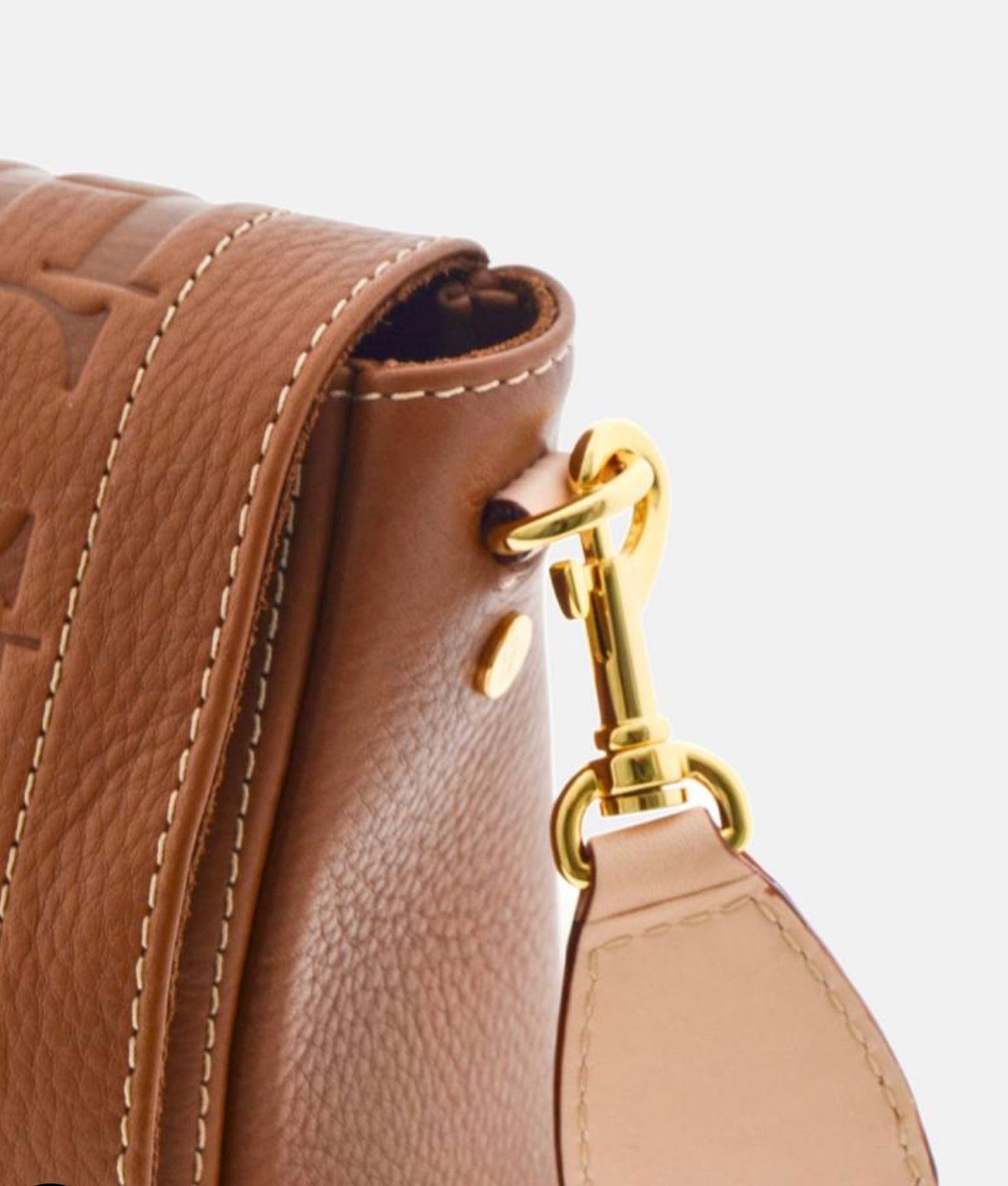 Pre Order CH Andy Locked Crossbody Marrón