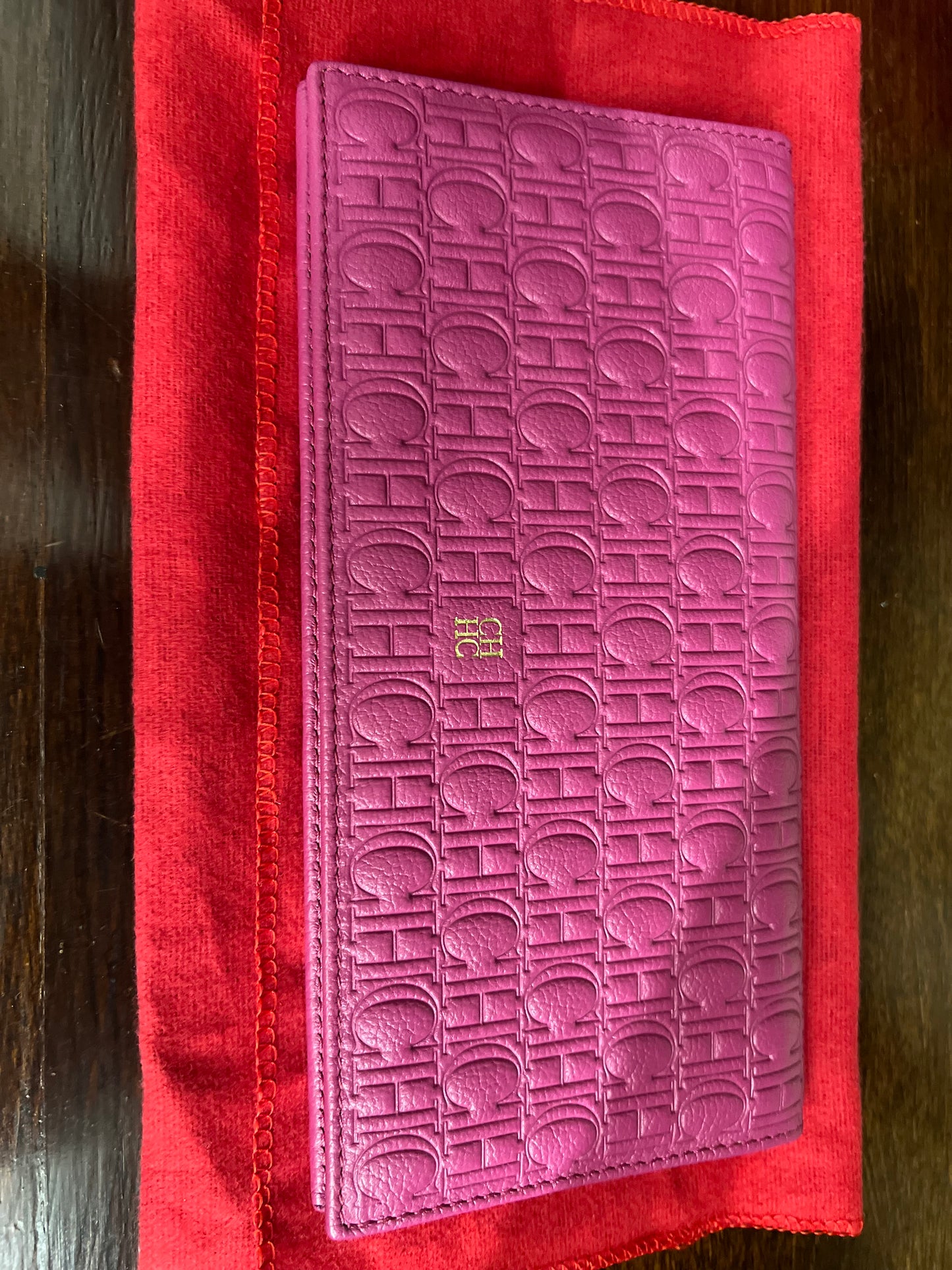 Wallet Carolina Herrera iniciales CH rosa