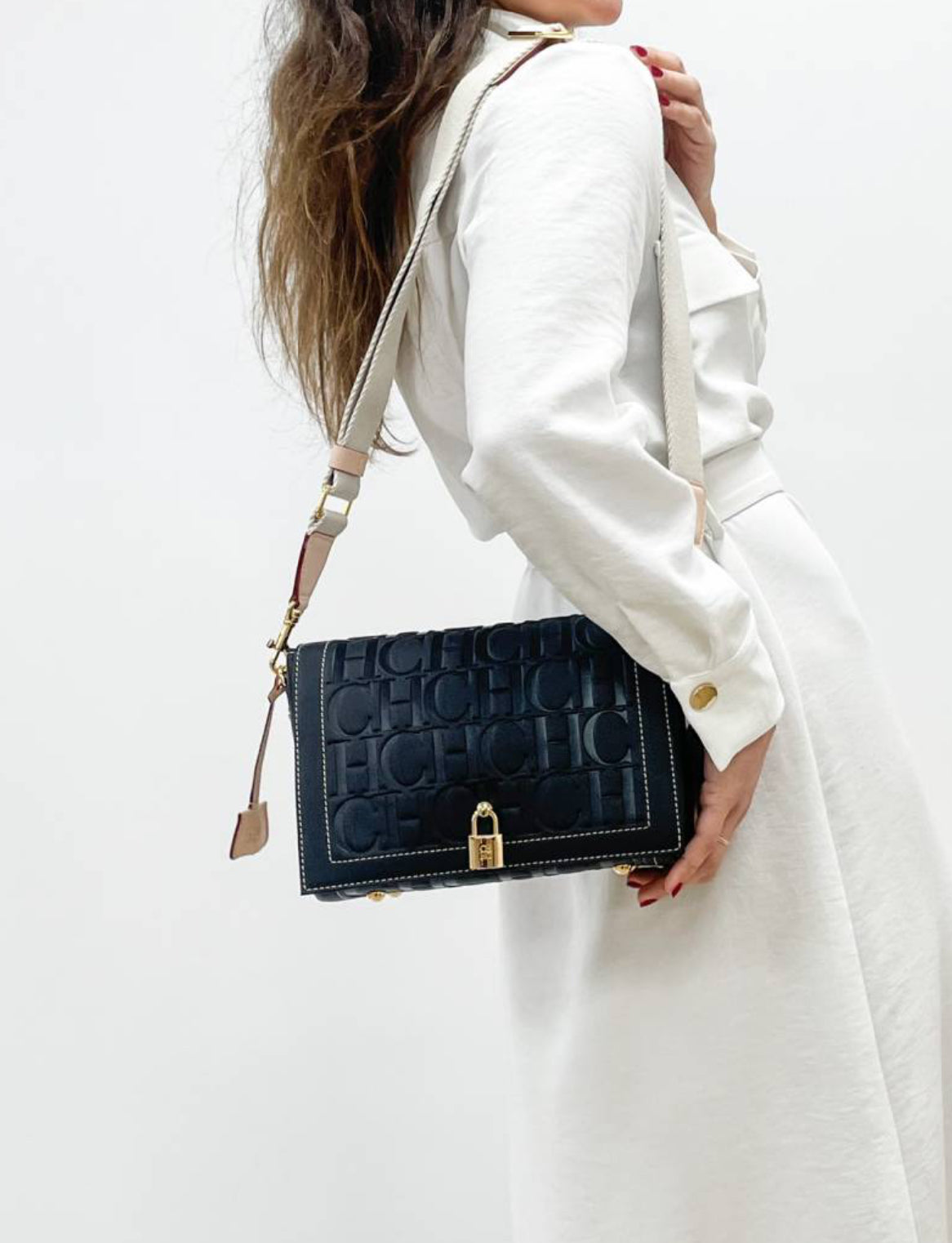 PRE-ORDER Bolso Carolina Herrera Andy Locked Crossbody Negro Tatuado